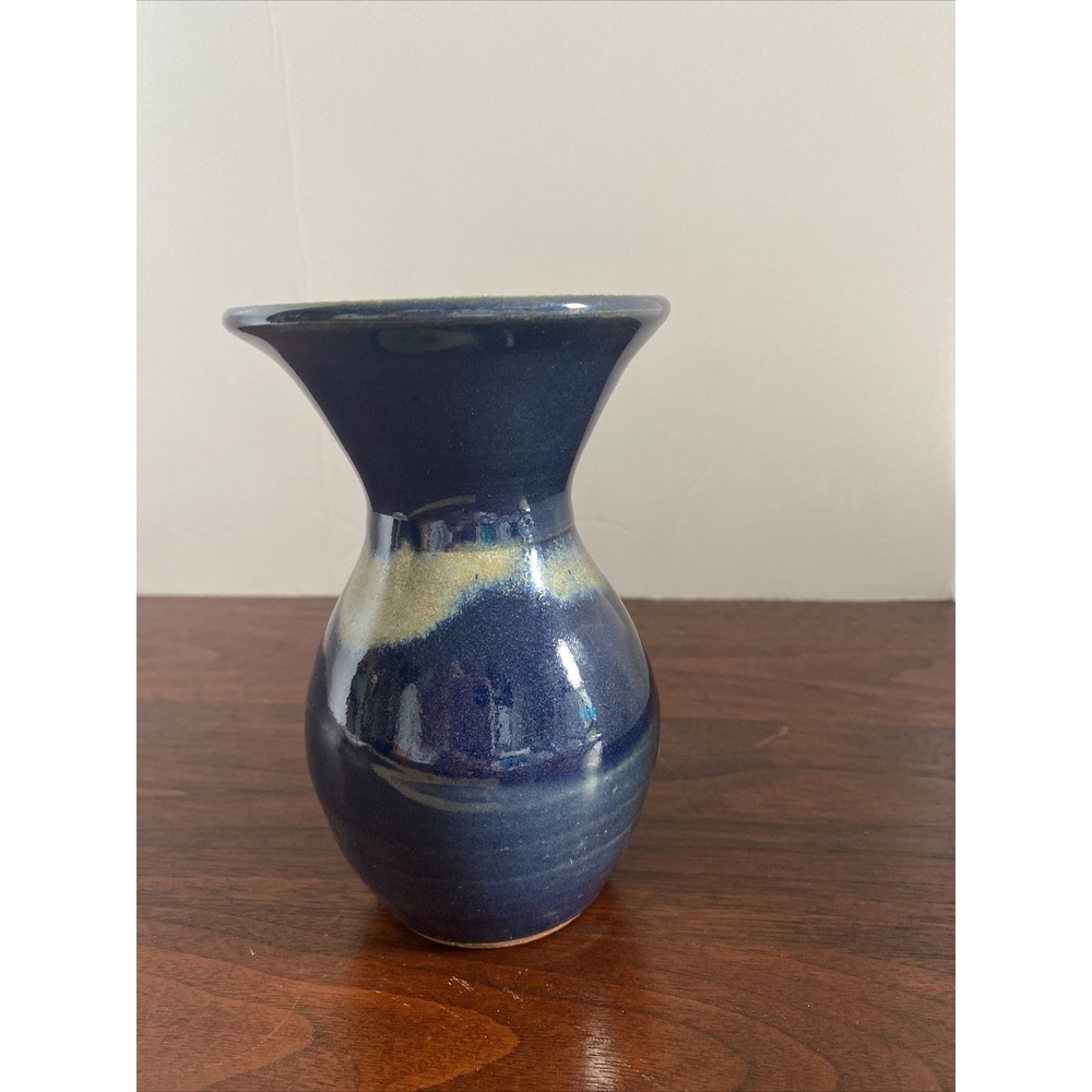 Studio pottery vase Blue Tones Signed by Artist